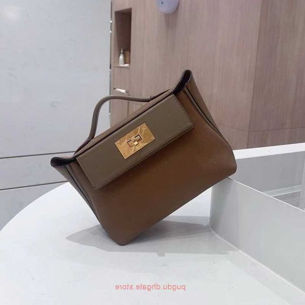designer h home 2424 tote bags family's 2023 spring new swift leather women's layer cowhide bag handbag versatile messenger with r
designer h home 2424 tote bags family's 2023 spring new swift leather women's layer cowhide bag handbag versatile messenger with r