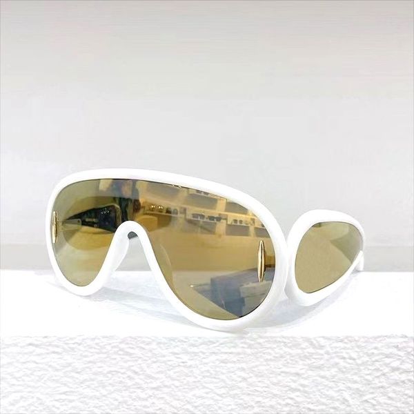 new fashion pilot sunglasses glasses men and women lw40108i style uv400 network red with the same sunglasses with glasses case, White;black
new fashion pilot sunglasses glasses men and women lw40108i style uv400 network red with the same sunglasses with glasses case, White;black