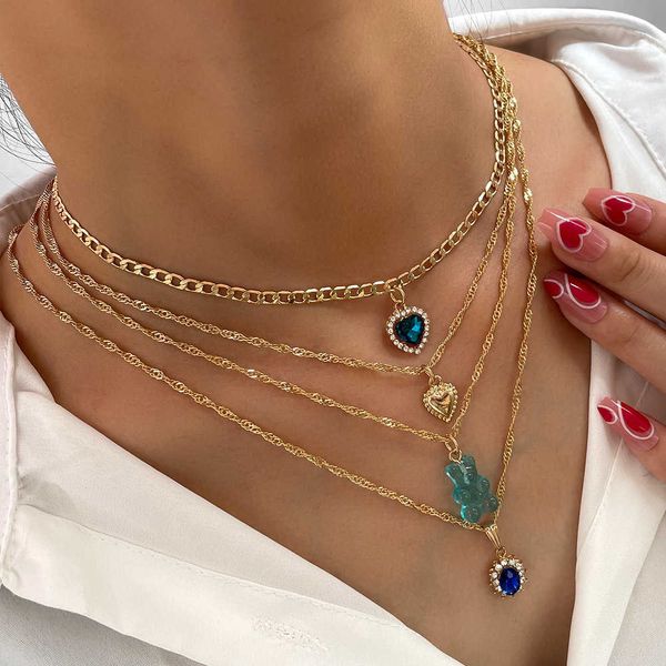 pendant necklaces multilayer blue transparent resin bear necklace for women trendy metal snake chain twisted choker jewelry 230613, Silver
pendant necklaces multilayer blue transparent resin bear necklace for women trendy metal snake chain twisted choker jewelry 230613, Silver