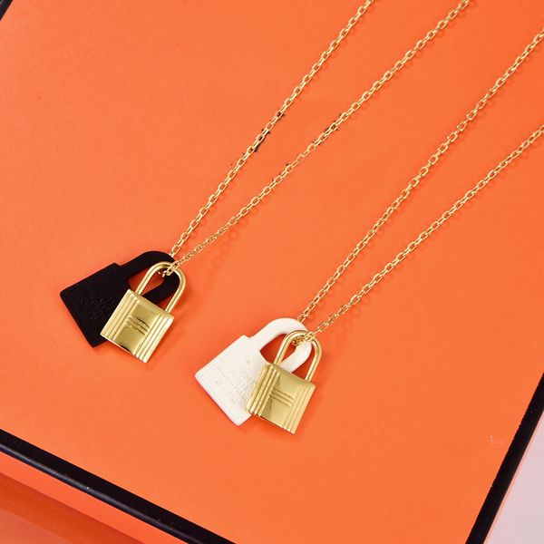 luxurys designers necklace fashion women's charm jewelry luxurys necklaces small lock temperament clavicle chain gift for girlfriend ne, Silver
luxurys designers necklace fashion women's charm jewelry luxurys necklaces small lock temperament clavicle chain gift for girlfriend ne, Silver