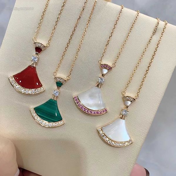 new brand designer necklace for women fashionable and charming fan shaped 18k gold pendant necklace high-quality titanium steel luxury jewel, Silver
new brand designer necklace for women fashionable and charming fan shaped 18k gold pendant necklace high-quality titanium steel luxury jewel, Silver