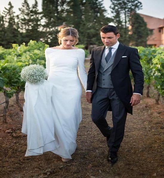 modest wedding dress with long sleeves crew neck coverd open back short train women6933306, White
modest wedding dress with long sleeves crew neck coverd open back short train women6933306, White