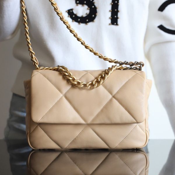 designer bag 26cm shoulder bag 19 handbag 10a lambskin crossbody bag diamond lattice flap bags with box c012
designer bag 26cm shoulder bag 19 handbag 10a lambskin crossbody bag diamond lattice flap bags with box c012