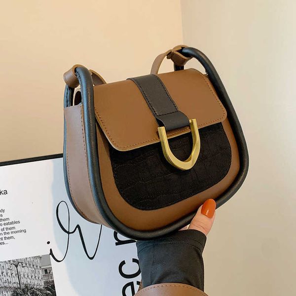 small bag women's new fashion contrast color underarm saddle bag casual texture crossbody bag single shoulder bag 
small bag women's new fashion contrast color underarm saddle bag casual texture crossbody bag single shoulder bag
