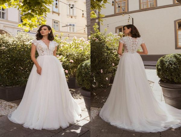 2020 bohemian aline wedding dresses v neck capped sleeves lace appliques bridal gowns button back sweep train garden wedding dres6885064, White
2020 bohemian aline wedding dresses v neck capped sleeves lace appliques bridal gowns button back sweep train garden wedding dres6885064, White
