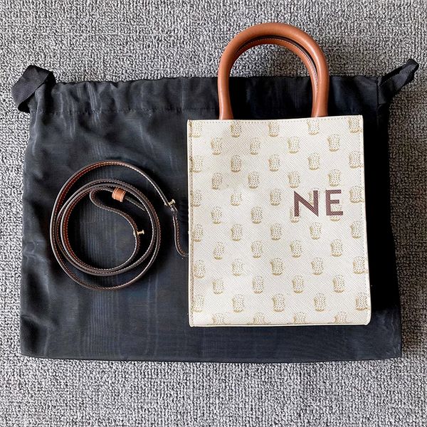 triomphe music score totes cross body bags women handbags printed logo teen mini shoulder bag genuine leather cabas organ duffle bag men clu
triomphe music score totes cross body bags women handbags printed logo teen mini shoulder bag genuine leather cabas organ duffle bag men clu