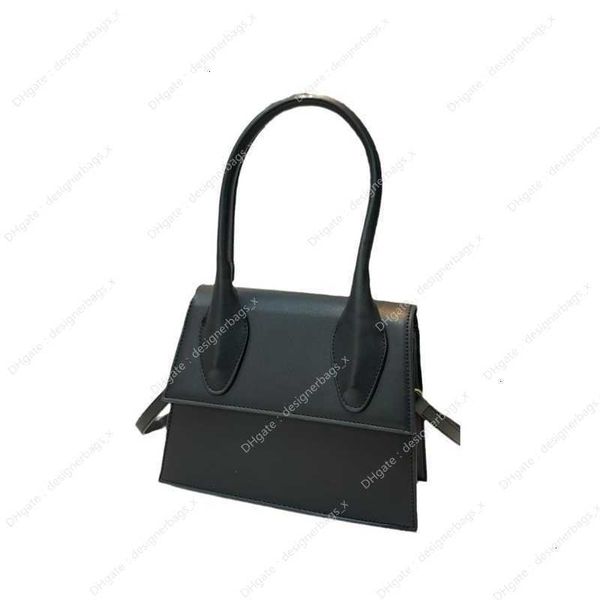 women new 2023 bag luxuries simple handheld designer shoulder luxury ttoiletry bags shoulder strap foreign charming mini crossbody zero wall
women new 2023 bag luxuries simple handheld designer shoulder luxury ttoiletry bags shoulder strap foreign charming mini crossbody zero wall