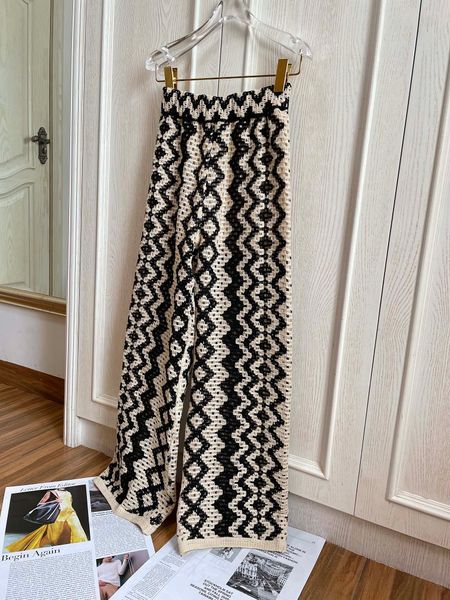 women's pants & capris luxury brand designer anagram logo new french bohemian resort style trousers in cotton and silk elastic and loos, Black;white
women's pants & capris luxury brand designer anagram logo new french bohemian resort style trousers in cotton and silk elastic and loos, Black;white