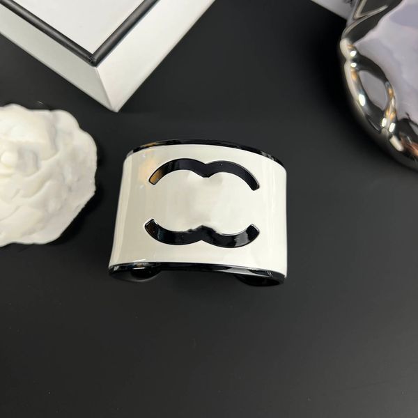 20 style premium luxury letter ccity bangle designer fine jewelry classic senior gold bracelet c logo women men couple charm bracelets 23, Black
20 style premium luxury letter ccity bangle designer fine jewelry classic senior gold bracelet c logo women men couple charm bracelets 23, Black