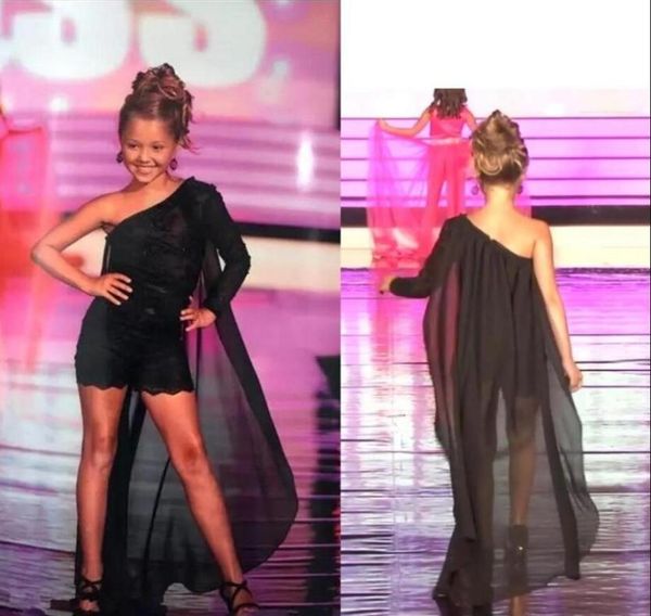 2019 black girl pageant dress one shoulder chiffon lace appliqued little kids birthday party dress with cape flower girl dress red9463376, White;red
2019 black girl pageant dress one shoulder chiffon lace appliqued little kids birthday party dress with cape flower girl dress red9463376, White;red