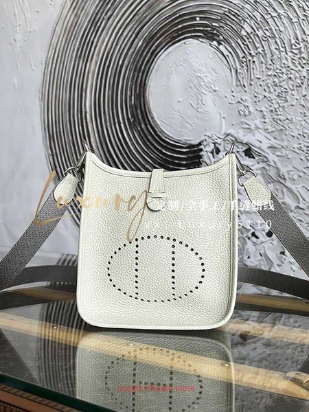 original h home evelynnss tote bags wholesale mini 16cm tc cowhide pearl grey canvas shoulder strap single croevelynnssbody women's bag
original h home evelynnss tote bags wholesale mini 16cm tc cowhide pearl grey canvas shoulder strap single croevelynnssbody women's bag