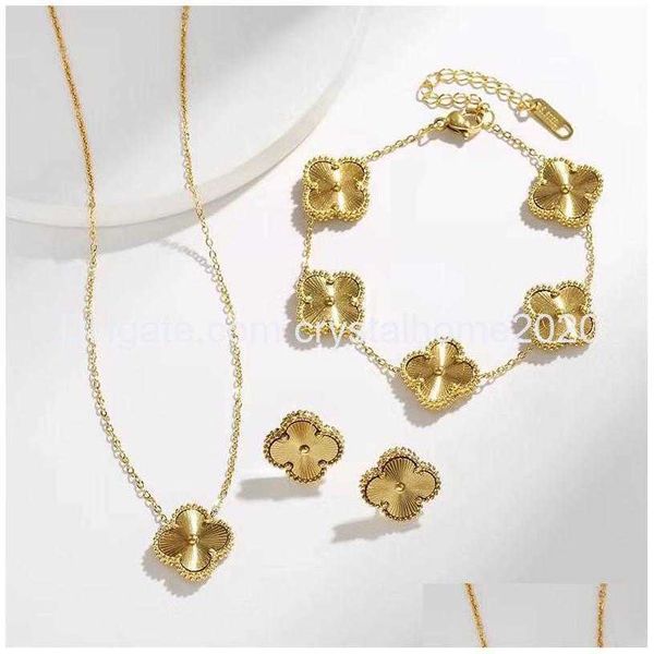 pendant necklaces luxury design gold clover necklace bracelet steel jewelry for women gift drop delivery 202 ot2dj, Silver
pendant necklaces luxury design gold clover necklace bracelet steel jewelry for women gift drop delivery 202 ot2dj, Silver