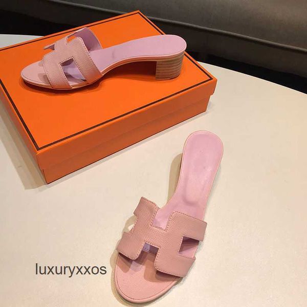 shiny slipper 2023 girl oran oasis sandal h summer black slippers round head wooden heel designer one piece thick shoes beach outer female i
shiny slipper 2023 girl oran oasis sandal h summer black slippers round head wooden heel designer one piece thick shoes beach outer female i