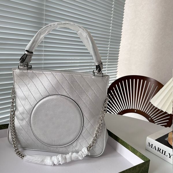 autumn winter underarm bag handbag chain shoulder crossbody bag genuine leather letters leather handle magnetic buckle opening closing large
autumn winter underarm bag handbag chain shoulder crossbody bag genuine leather letters leather handle magnetic buckle opening closing large