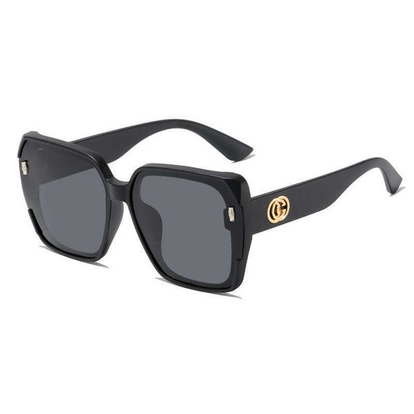 2023 new g family polarized sunglasses women's uv protection large frame display face small driving only, White;black
2023 new g family polarized sunglasses women's uv protection large frame display face small driving only, White;black