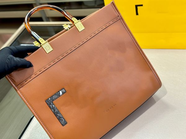 high grade luxury handbags women bags designer leather cowhide leather shoulder bag women tote capacity brand luxury tote large bags
high grade luxury handbags women bags designer leather cowhide leather shoulder bag women tote capacity brand luxury tote large bags