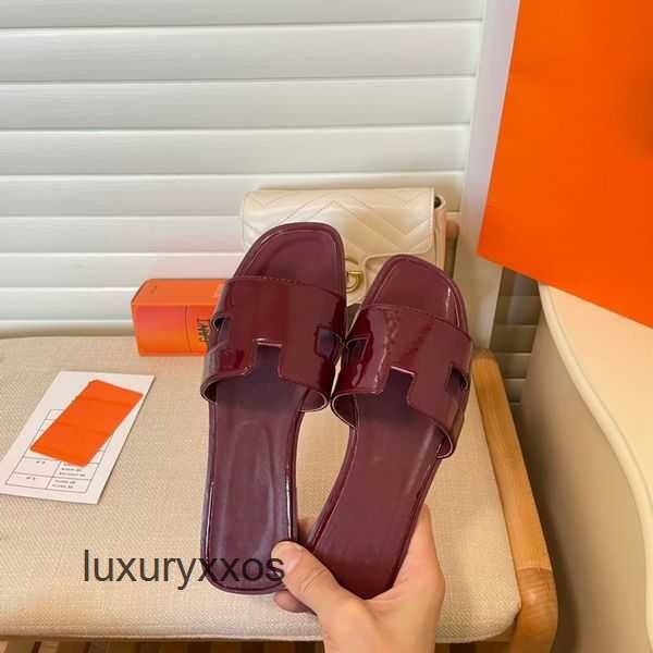 shoes sandal women 2023 girl summer oran beach designer slippers flat luxury fashion slipper leather ladies h letter slides flip flops e0xn
shoes sandal women 2023 girl summer oran beach designer slippers flat luxury fashion slipper leather ladies h letter slides flip flops e0xn
