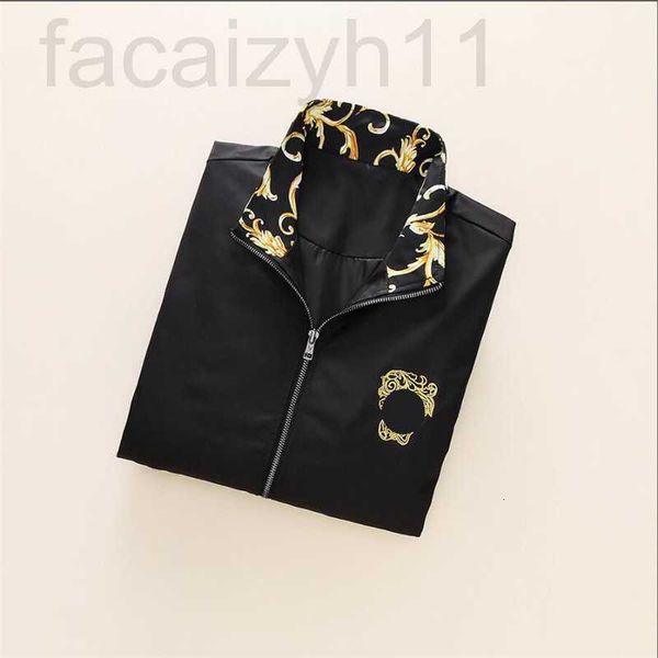 men's jackets designer mens jacket windbreaker fashion thin coats with letters inverted triangle men women waterproof coat spring autum, Black;brown
men's jackets designer mens jacket windbreaker fashion thin coats with letters inverted triangle men women waterproof coat spring autum, Black;brown