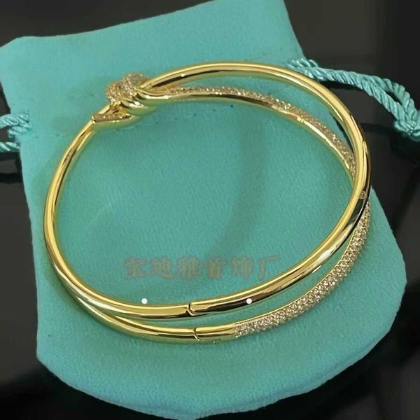 counter quality tiffay's same style diamond twisted cord bracelet with tiffay's new high edition with logo, Black
counter quality tiffay's same style diamond twisted cord bracelet with tiffay's new high edition with logo, Black