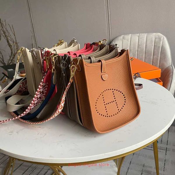 original h home evelynnss tote bags wholesale handstitched mini tc single shoulder oblique straddle women's bag 16cm epsom cowhide canv
original h home evelynnss tote bags wholesale handstitched mini tc single shoulder oblique straddle women's bag 16cm epsom cowhide canv