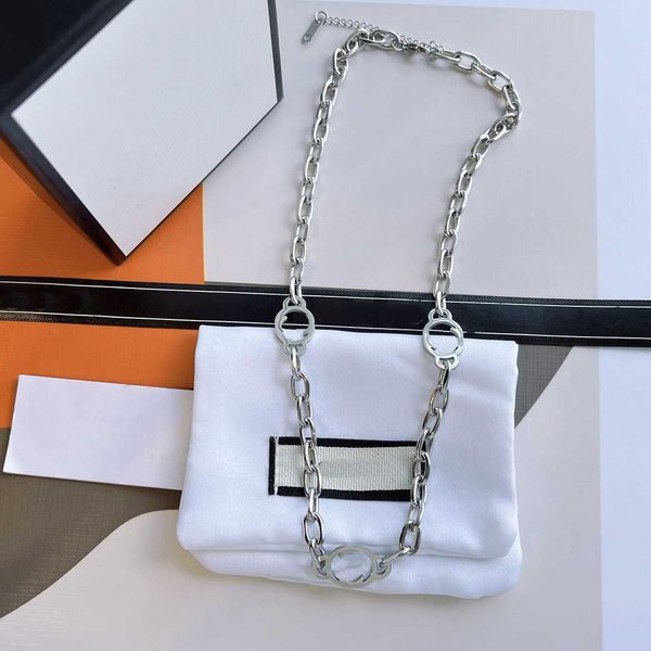 luxury designer pendant necklaces for women choker pendants designers style stainless steel alloy 18k gold plated silver for wedding jewelry
luxury designer pendant necklaces for women choker pendants designers style stainless steel alloy 18k gold plated silver for wedding jewelry