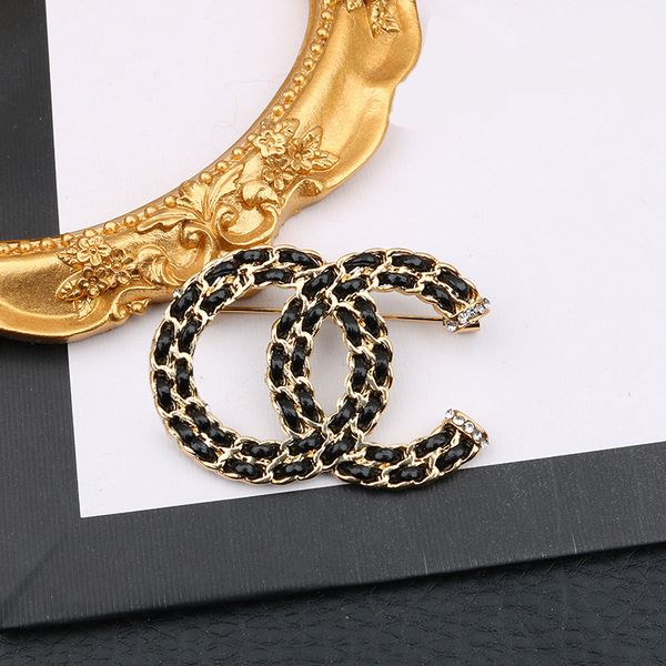famous design luxury designer brooch women letter charm brooches suit pin gold plated fashion jewelry clothing decoration accessories, Gray
famous design luxury designer brooch women letter charm brooches suit pin gold plated fashion jewelry clothing decoration accessories, Gray