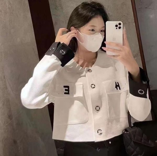 fall designer women sweater cardigan button black white high-end floral collar lapel suit short style coat, White;black
fall designer women sweater cardigan button black white high-end floral collar lapel suit short style coat, White;black