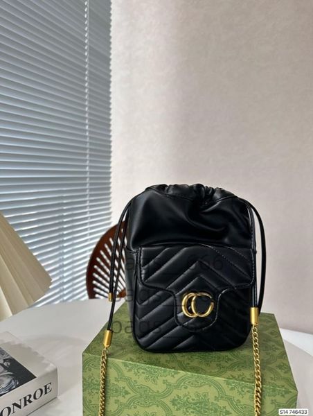 marmont chain mini bucket bag crossbody bag handbag diamond pattern bright leather metal commuting bag for women
marmont chain mini bucket bag crossbody bag handbag diamond pattern bright leather metal commuting bag for women