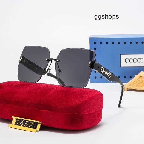 ggly brand designer sunglasses women men designer good quality fashion metal oversized vintage female male uv400., White;black
ggly brand designer sunglasses women men designer good quality fashion metal oversized vintage female male uv400., White;black