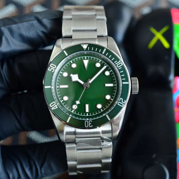 men's watches designer coated glass 42mm automatic mechanical movement steel strap luxury watch, Slivery;golden
men's watches designer coated glass 42mm automatic mechanical movement steel strap luxury watch, Slivery;golden