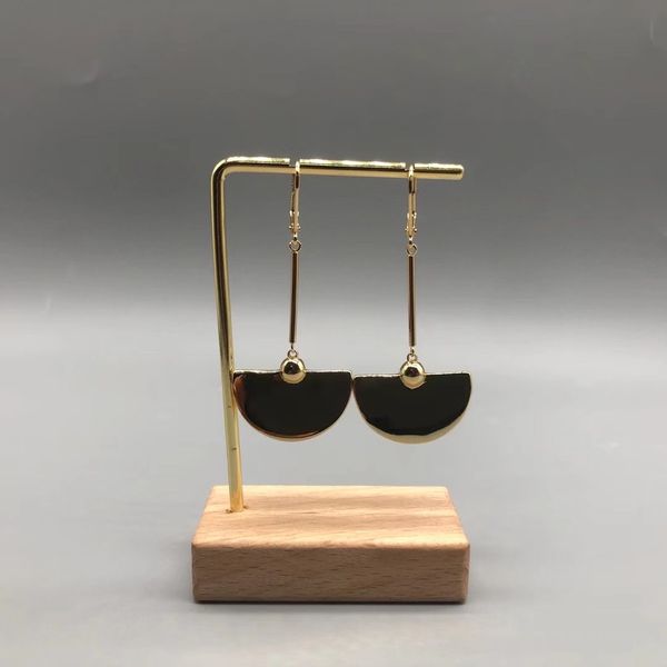 luxury designer gold diamond perl stud earrings titanium steel love earrings for women exquisite simple fashion for women, Golden;silver
luxury designer gold diamond perl stud earrings titanium steel love earrings for women exquisite simple fashion for women, Golden;silver