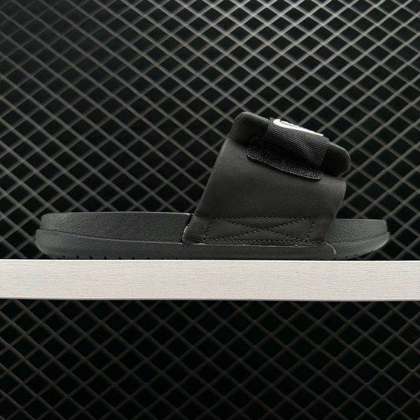 designer slipper flip flops breathable and lightweight material one to one series 36-45
designer slipper flip flops breathable and lightweight material one to one series 36-45