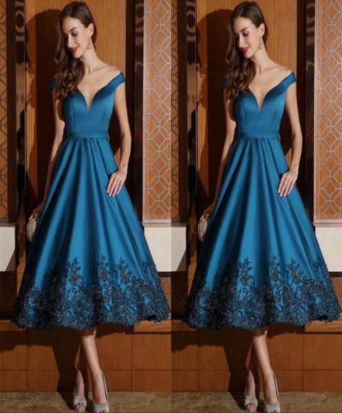tea length mother of bride dresses formal evening gowns a line off shoulder v neck with black appliques cockail party dress2720678, Black;red
tea length mother of bride dresses formal evening gowns a line off shoulder v neck with black appliques cockail party dress2720678, Black;red