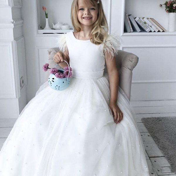 2023 puffy flower girl dresses for weddings jewel neck feather pearls zipper back with bow girls pageant dress kids communion gowns floor le, White;blue
2023 puffy flower girl dresses for weddings jewel neck feather pearls zipper back with bow girls pageant dress kids communion gowns floor le, White;blue