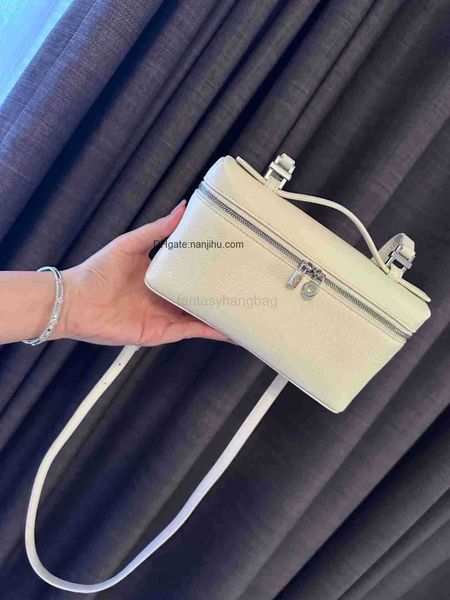 loro piana designer luxury evening handbags bag loropiana lp women's new leather lunch box loro piana makeup square box messenger bag 
loro piana designer luxury evening handbags bag loropiana lp women's new leather lunch box loro piana makeup square box messenger bag