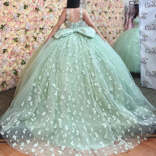 mint green shiny quinceanera dresses ball gown birthday party dress bow with cape lace up graduation gown sweetheart de 15 anos, Blue;red
mint green shiny quinceanera dresses ball gown birthday party dress bow with cape lace up graduation gown sweetheart de 15 anos, Blue;red