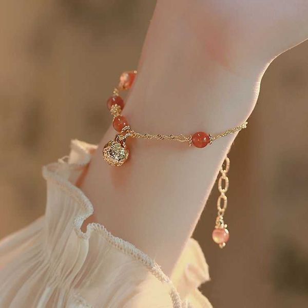 new chinese style bracelet women's ancient super immortal bell jewelry ins high beauty whitening student friend, Golden;silver
new chinese style bracelet women's ancient super immortal bell jewelry ins high beauty whitening student friend, Golden;silver