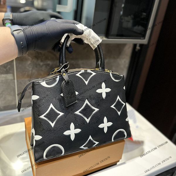 23ss womens luxurys designers totes bag speedy nano denim handbags flowers pillow shouder crossbody women handbag pouch purse 28cm
23ss womens luxurys designers totes bag speedy nano denim handbags flowers pillow shouder crossbody women handbag pouch purse 28cm