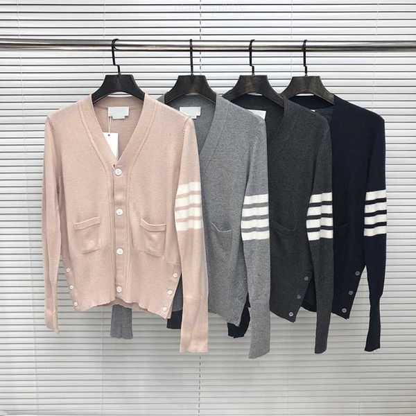 tb thom sweater autunm winter women's clothing fashion brand coat classic wool 4-bar milano stitch v-neck cardigan tb sweater, White;black
tb thom sweater autunm winter women's clothing fashion brand coat classic wool 4-bar milano stitch v-neck cardigan tb sweater, White;black