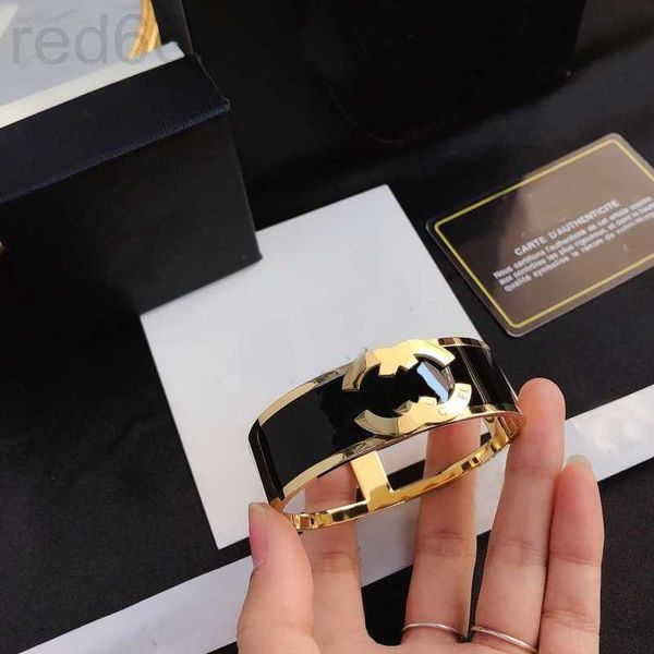 bangle designer brand gold famous designer bracelet fashion circle couple love luxury jewelry party birthday accessories gift box classic st, Black
bangle designer brand gold famous designer bracelet fashion circle couple love luxury jewelry party birthday accessories gift box classic st, Black