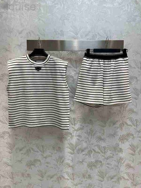 two piece dress designer designer summer stripe tracksuits for women's pants sleeveless o-neck casual with high waist loose shorts out, White
two piece dress designer designer summer stripe tracksuits for women's pants sleeveless o-neck casual with high waist loose shorts out, White