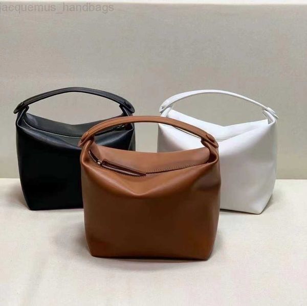 the row lunch box women's the leather handbag bag minimalist style light luxury high-grade texture
the row lunch box women's the leather handbag bag minimalist style light luxury high-grade texture