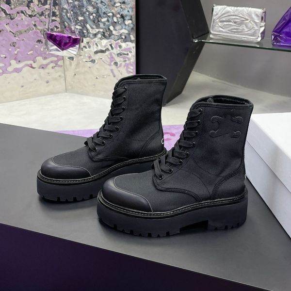 thick bottom patapans triomphe lace up boots women designer bulky boot suede calfskin canvas combat booties beige black bull leather logo pl
thick bottom patapans triomphe lace up boots women designer bulky boot suede calfskin canvas combat booties beige black bull leather logo pl