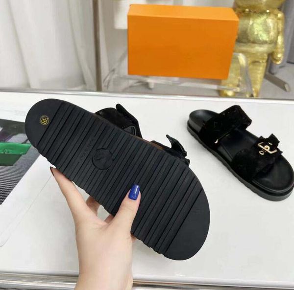 2024 luxury slipper sliders paris slides sandals slippers for men women with original box designer beach flip flops, Black
2024 luxury slipper sliders paris slides sandals slippers for men women with original box designer beach flip flops, Black