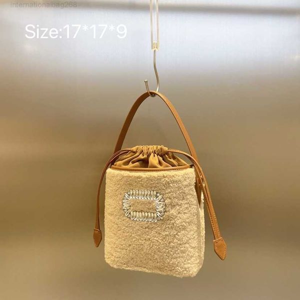 bag female 2022 autumn and winter new south korea net red rhinestone wool drawn bucket bag handheld one shoulder crossbody bag fashion
bag female 2022 autumn and winter new south korea net red rhinestone wool drawn bucket bag handheld one shoulder crossbody bag fashion