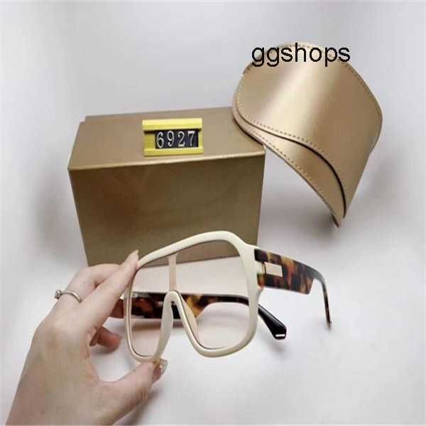luxury 6927 brand designer sunglasses for women men round summer style rectangle full frame uv ggly protection with box, White;black
luxury 6927 brand designer sunglasses for women men round summer style rectangle full frame uv ggly protection with box, White;black