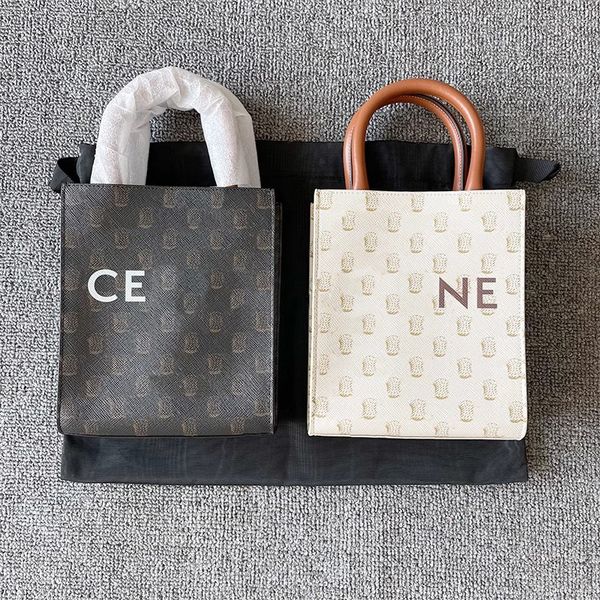 2023 new celiine triomphe music score cross body bags tote womens handbags printed logo teen mini shoulder bag men cabas genuine leather org
2023 new celiine triomphe music score cross body bags tote womens handbags printed logo teen mini shoulder bag men cabas genuine leather org