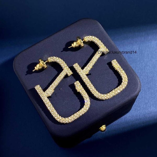 earrings designer for women stud luxury gold heart shape valentinoly pearl crystal gold double v letter jewelry classic mh1e, Golden;silver
earrings designer for women stud luxury gold heart shape valentinoly pearl crystal gold double v letter jewelry classic mh1e, Golden;silver