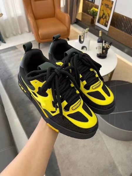 2023 new mens sneakers bread shoes fashion trend oblique side classic floral designer casual versatile mens outdoor driving airport walking, Black
2023 new mens sneakers bread shoes fashion trend oblique side classic floral designer casual versatile mens outdoor driving airport walking, Black