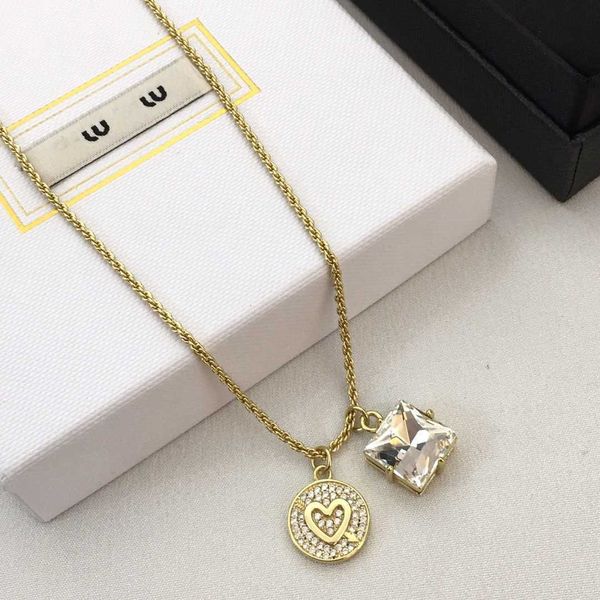 family 23 miao new crystal heart shaped square diamond pendant necklace for women with advanced sense temperament sweet clavicle chain live, Silver
family 23 miao new crystal heart shaped square diamond pendant necklace for women with advanced sense temperament sweet clavicle chain live, Silver